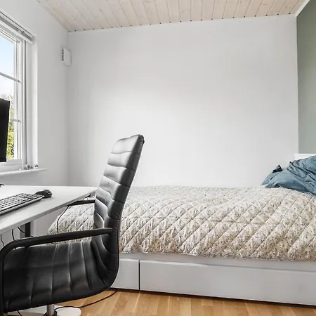 Nyaraló 3 Bedroom Cozy In Hørve