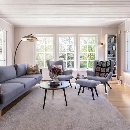 3 Bedroom Cozy In Feriehus