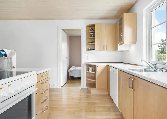 3 Bedroom Cozy In