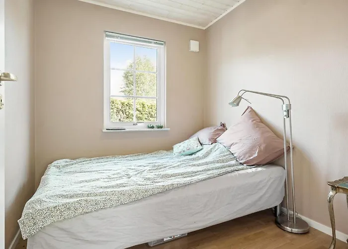 بيت للعطل 3 Bedroom Cozy In *